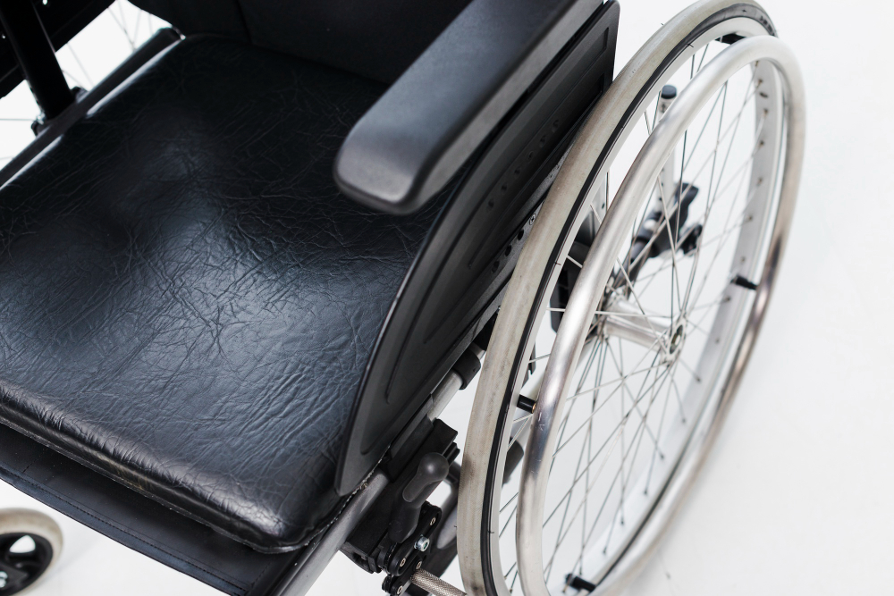 How To Safely And Quickly Transport Patients In Stretchers And Wheelchairs